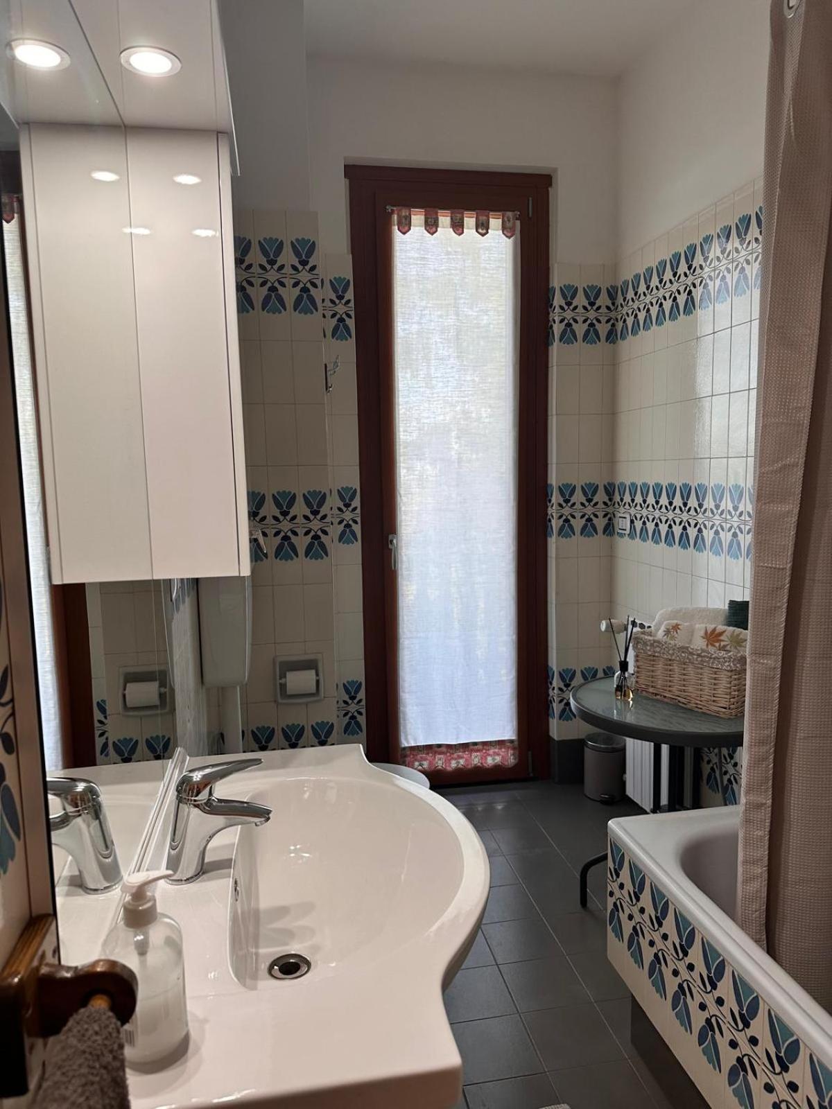 My House Apartment Roddino Ngoại thất bức ảnh